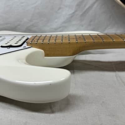 Ernie Ball Music Man Silhouette HSH Hardtail Guitar with Case 2018 - White / Maple neck image 15