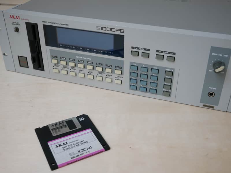 Akai • S1000PB MIDI Stereo Digital Sampler (1988) /// Serviced w/new PSU, RAM card and SCSI card image 1