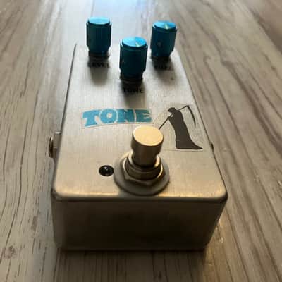Fuzz clone pedal image 2
