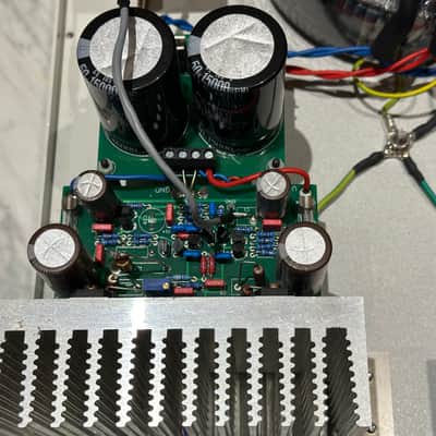 DIY High-End STEREO Power Amplifier (240 watts) for Studio or Hifi use - White / Solid Wood image 9