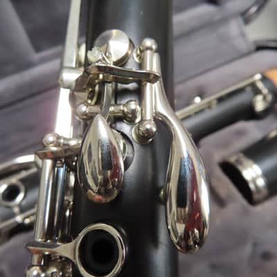 BUFFET E11 CLARINET-STORE SHOWCASE MODEL MINT Sold by BUFFET DLR, 1 YR WTY+XTRAS image 3