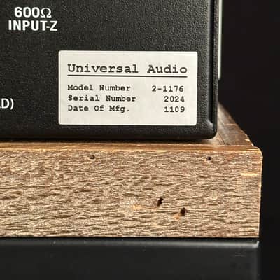 Universal Audio 2-1176 Stereo/ Dual Mono Compressor / | Reverb