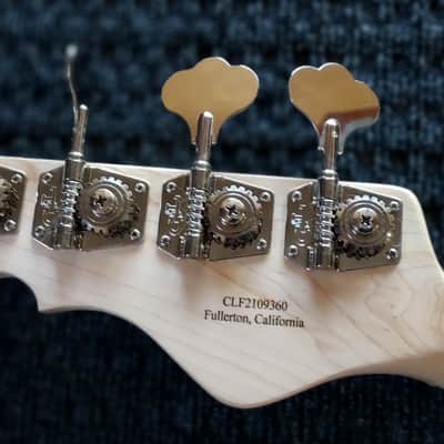 G&L SB1 Lined Fretless 2021 - Sunburst Frost image 8