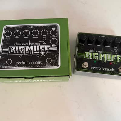 Electro-Harmonix Deluxe Bass Big Muff Pi Distortion / Sustainer 2012 - Present - Black / Green image 2