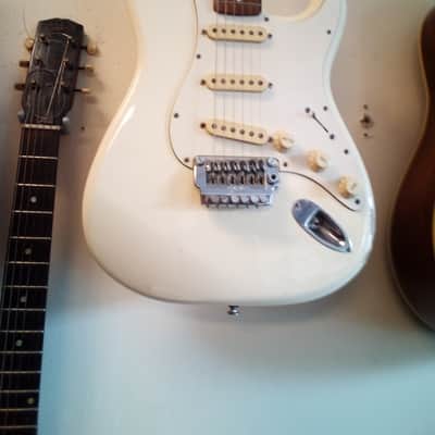 Fender SQUIER Stratocaster MIJ 1987 E SERIES LIGHT YELLOW image 9