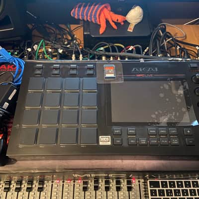 Akai MPC Live Standalone Sampler / Sequencer 2017 - 2020 - Black image 17