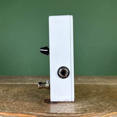 Old Blood Noise Endeavors Slider EQ and Buffer 2018 - Present - Graphic image 4