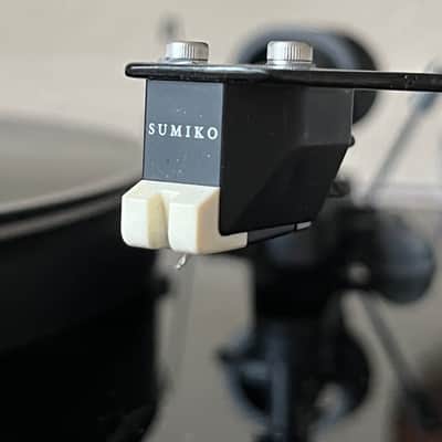 Pro-Ject Debut Carbon Turntable Sumiko Pearl Cartridge + Herbie's Mat Excellent image 2