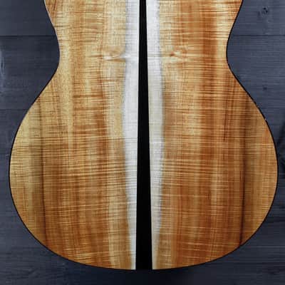 Taylor Custom Grand Auditorium – Premium Hawaiian Koa / Performance Adi X-Bracing / Tobias Music Exclusive image 5
