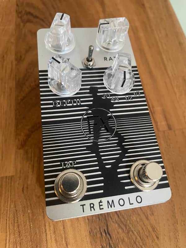 Anasounds Optical Tremolo - Present - Silver / Black image 1