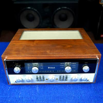 McIntosh C22 Stereophonic Preamplifier image 1