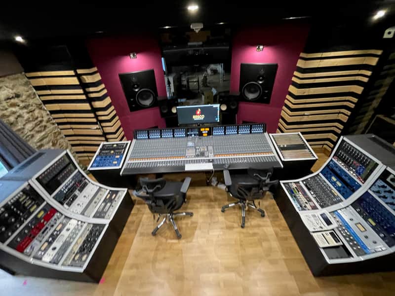 Solid State Logic Duality Delta 48-Channel Mixing Console 2015 - 2020 - Black image 1