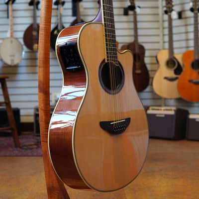Yamaha APX700II-12 Thinline Acoustic-Electric 12-String Guitar Natural image 2