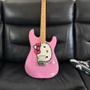Fender Squier Hello Kitty Stratocaster 2006 - 2009 - Pink