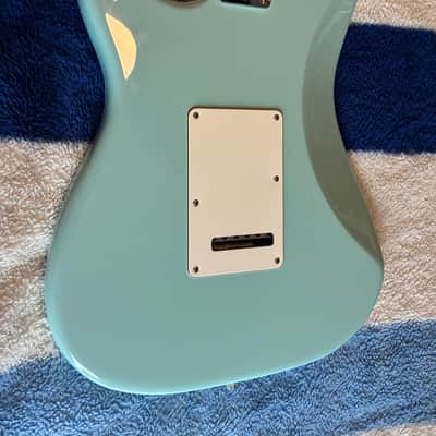 Fender Limited Edition American Professional Stratocaster with Rosewood Neck 2017 - Daphne Blue image 4