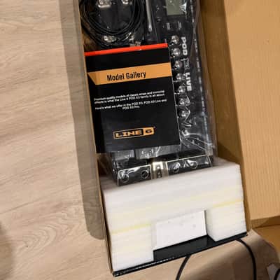 Line 6 POD X3 Live Multi-Effect and Amp Modeler 2007 - 2011 - Black image 9