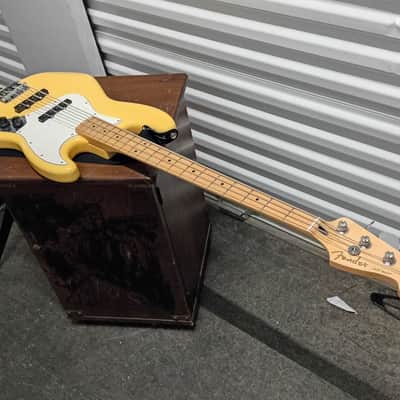 Fender Player Series I Jazz Bass 2022 Butterscotch EXC image 1