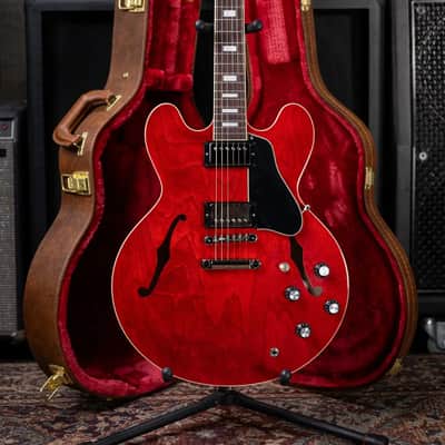 Gibson ES-335 60s Semi-Hollow Electric Guitar with Hard Shell Case - Sixties Cherry image 11