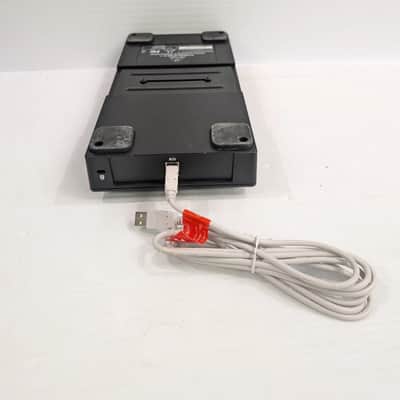 Behringer CMD PL-1 Deck-Based DJ Controller 2010s - Standard image 5