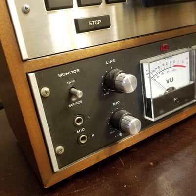 Teac A-4010SL 4-head R2R Auto-Reverse 2-track 1/4" 7" reel to reel recorder tape deck player 1970s - stained wood and stainless steel image 10