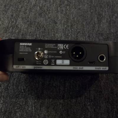 Shure GLXD4/SM58 Wireless Microphone System w/ Hand Held SM 58 *** Open Box image 10