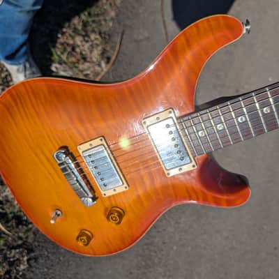 PRS Custom Custom 22 Stoptail 2002 - Sunburst image 1
