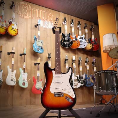 Suhr Classic S 3 Tone Burst RW SSS image 5