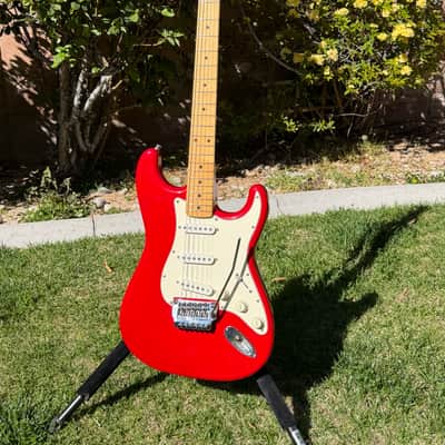 Vintage 1987 E series Fender Squier MIJ Standard Stratocaster with System I Tremolo in Red image 1