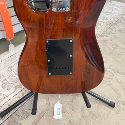 Squier Classic Vibe '70s Stratocaster HSS with Laurel Fretboard - Walnut image 7