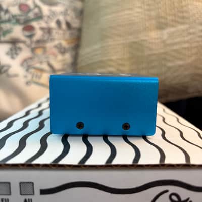 Strymon Ojai 5-Output Compact High Current DC Power Supply 2016 - Present - Blue image 4