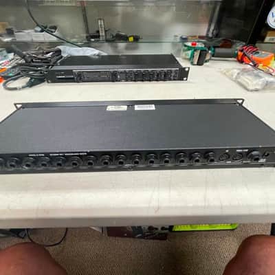 Alesis DM5 Programmable 18-bit Digital Drum Sound Module - Single-Rackspace