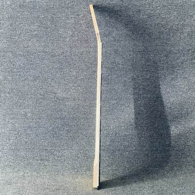 Jackson 5 String Bass Maple Neck, 24 Frets Rosewood Fingerboard image 4