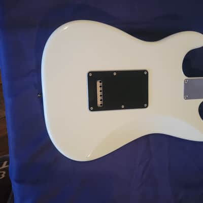 Fender American Standard Stratocaster with Rosewood Fretboard 2008 - 2016 - Olympic White image 6