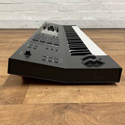 Akai MPC Key 61 keyboard; Serial No: A12211251709298 | Second Hand image 8