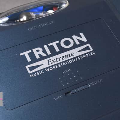KORG TRITON Extreme Music workstation Synthesizer in Very Good Condition. image 7