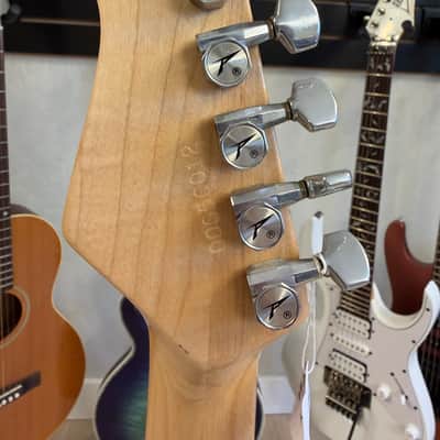 Peavey T-60 with Rosewood Fretboard 1978 - 1988 - Sunburst image 6