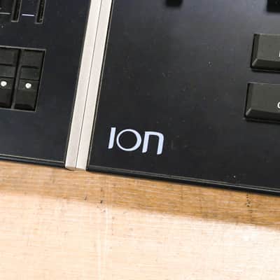 ETC ION 1000 Lighting Console with ETC 2x10 Universal Fader Wing CG010N6 image 6