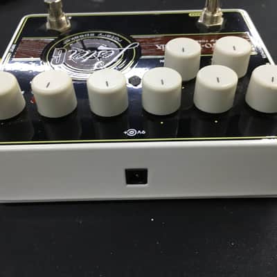 Electro-Harmonix Lester G Deluxe Rotary Speaker 2015 - Present - Black / Brown image 4
