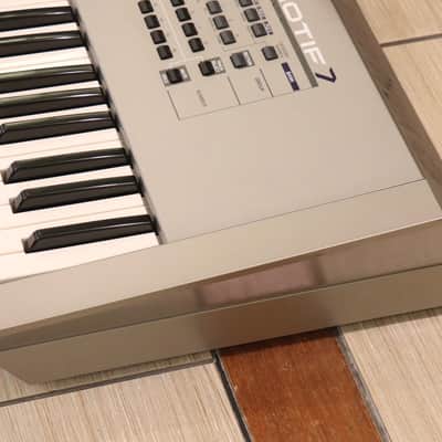 Yamaha Motif 7 Production Synthesizer 2000s Rare image 5