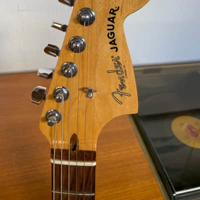 Fender American Professional Jaguar with Rosewood Fretboard 2017 - 2019 - Olympic White image 6