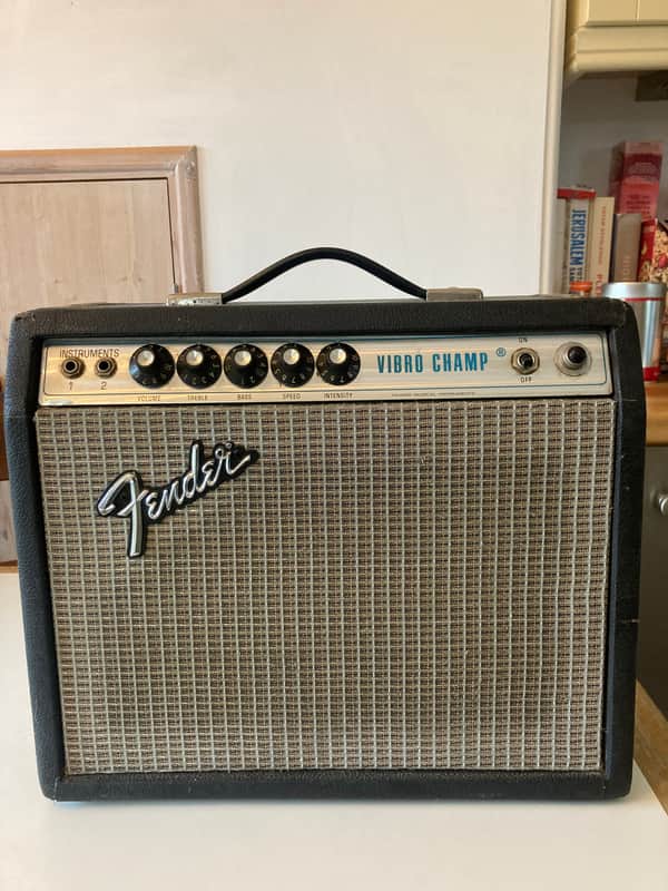 Fender Vibro Champ 6-Watt 1x8" Guitar Combo 1970 - 1980 - Silverface image 1