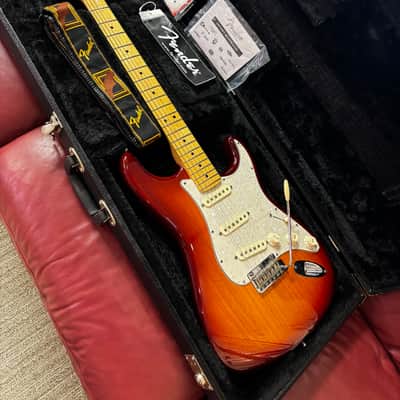 Fender American Standard Stratocaster with Maple Fretboard 2014 - Sienna Sunburst image 1