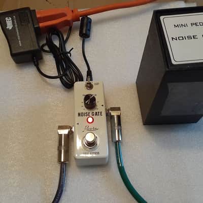 Rowin LEF-319 Noise Gate Guitar Effect Mini Pedal 2 Working Modes Soft and Hard. MINT image 2