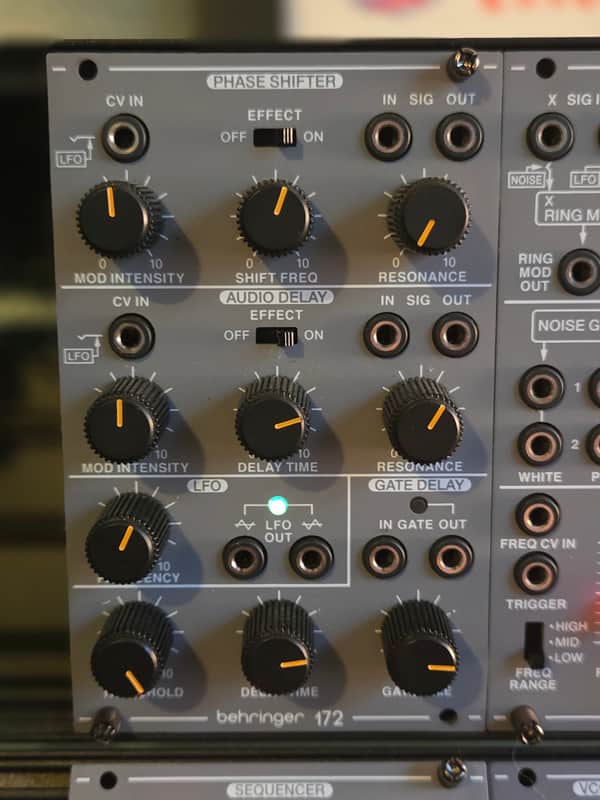 Behringer 172 Phase Shifter/Delay/LFO