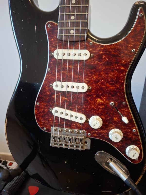 Haar TRADITIONAL STRATOCASTER SSS 2019 - Black SUHR PICK UP image 1