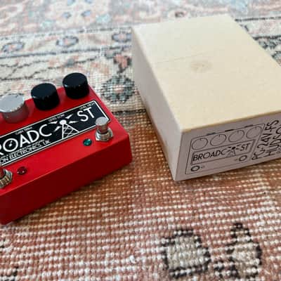 Hudson Electronics PG-24V-FS Broadcast Dual Footswitch 2018 - Rosso Corsa image 1