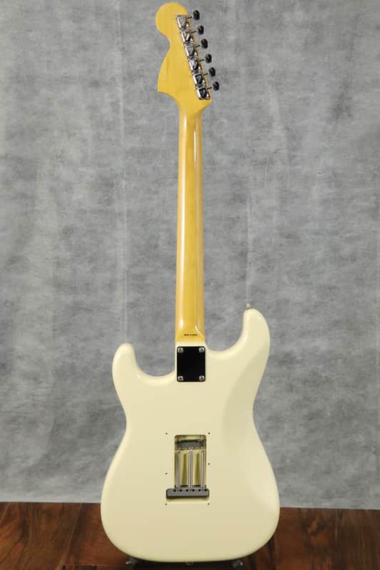 Fender Japan Exclusive Classic 68 Stratocaster MOD Vintage White