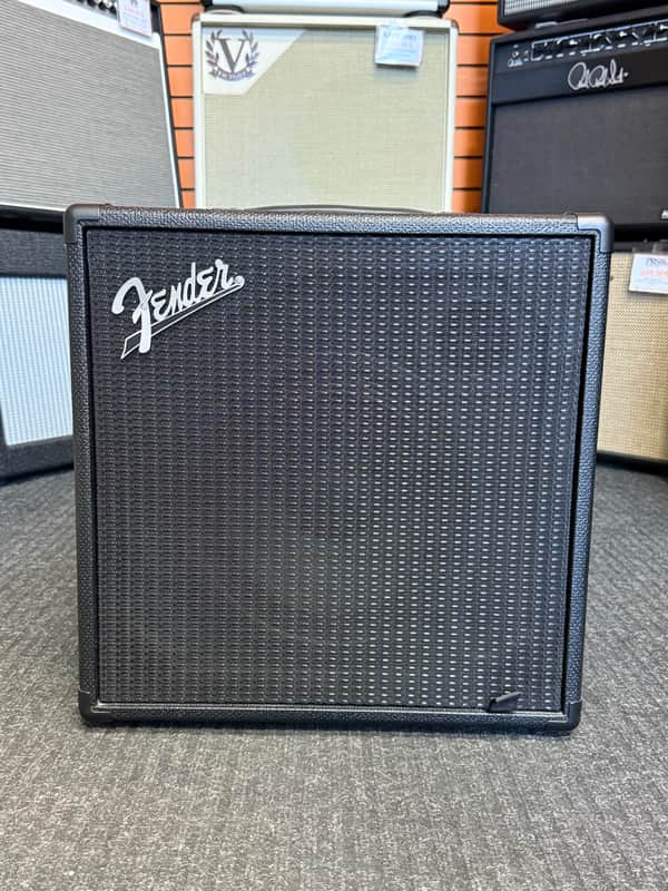 Fender "Rumble Studio 40" Bass combo 40w image 1