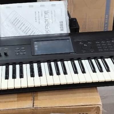Immagine Workstation 73 tasti Korg Krome - Usata - 4