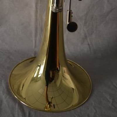 Trombon Bajo Shires Q36YR como nuevo image 14